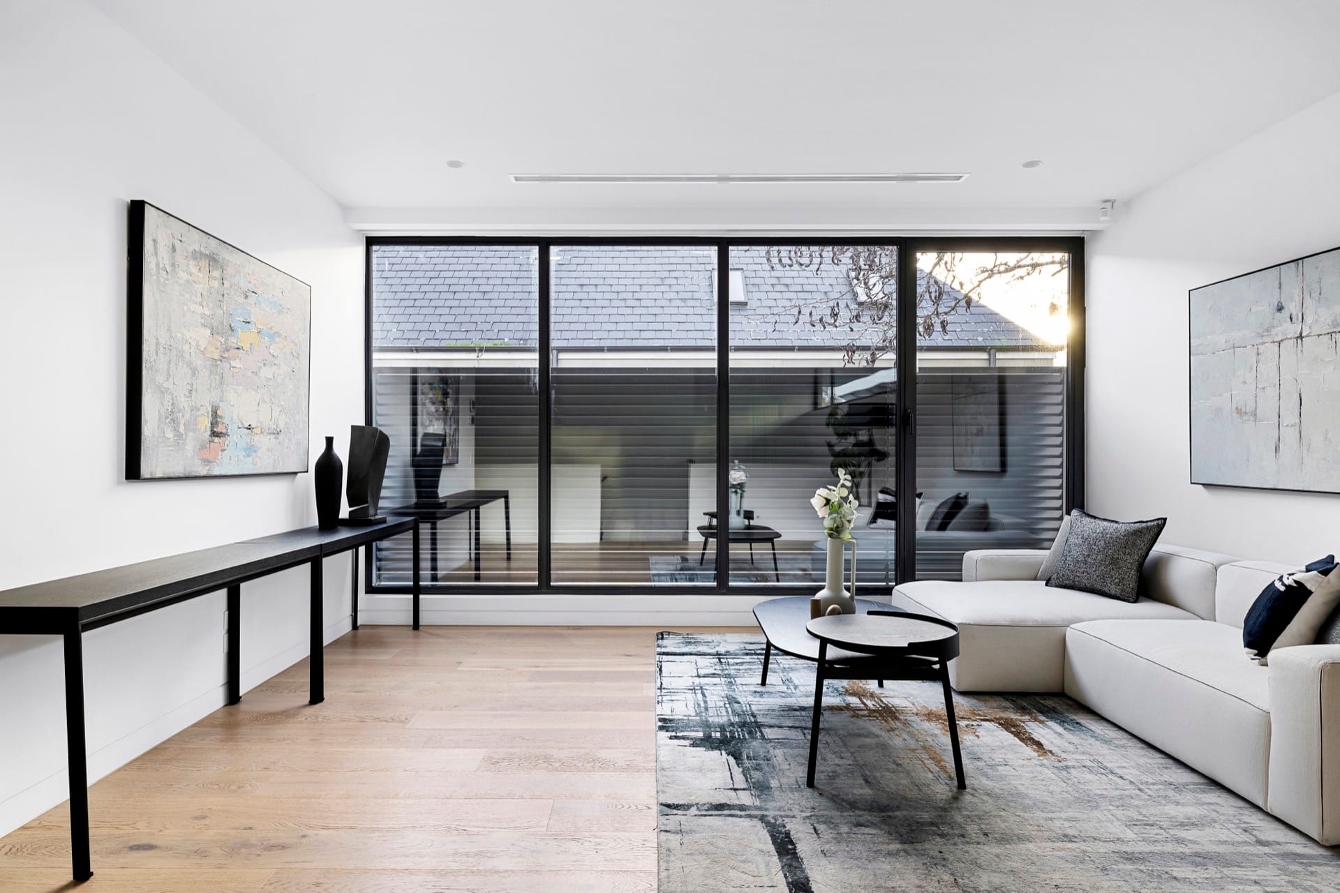 31 Seymour Grove — 32