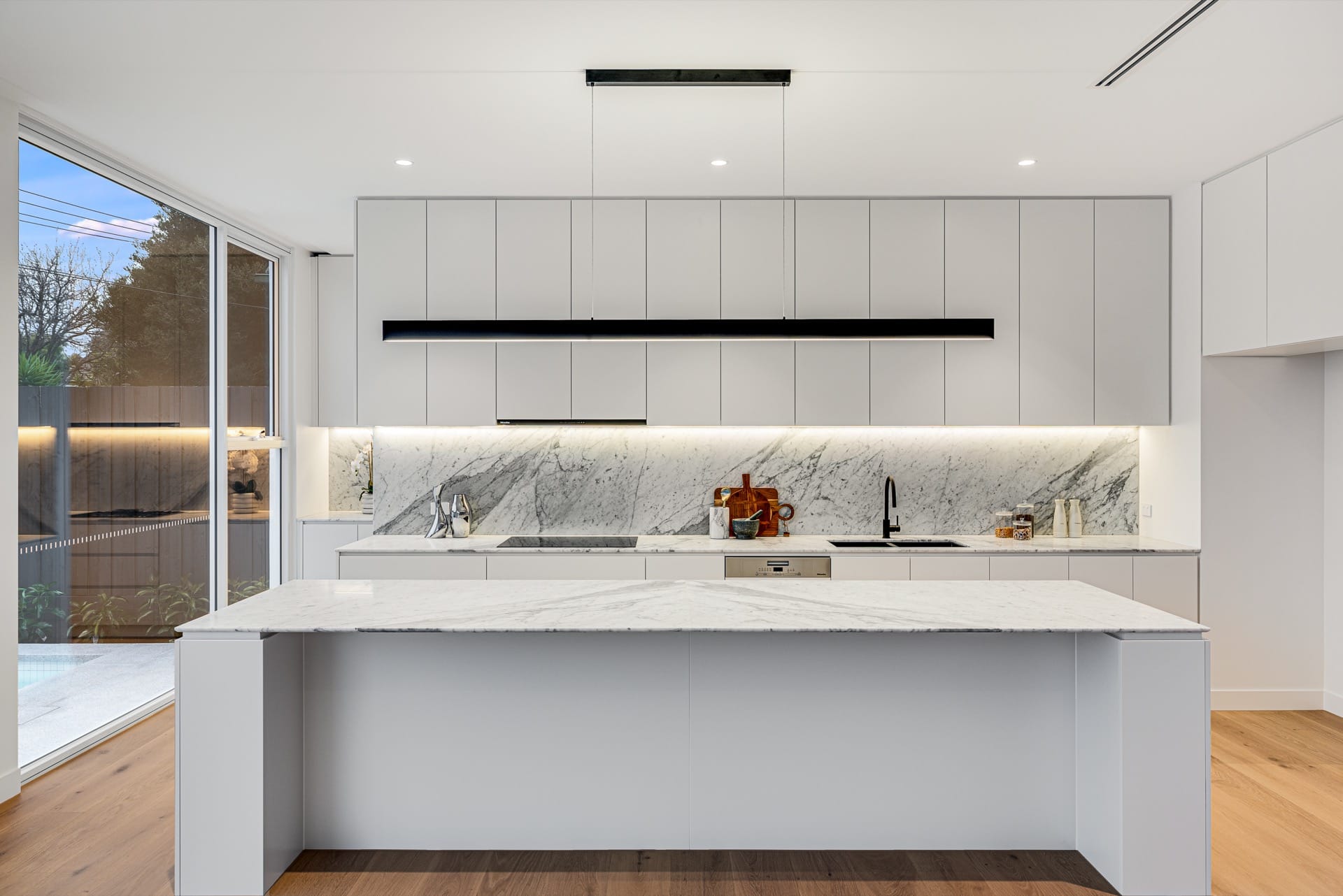 6 Filbert Street — 5