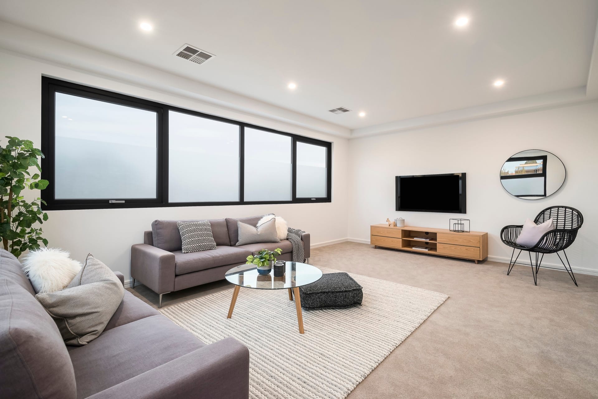 14 Beths Street — 16