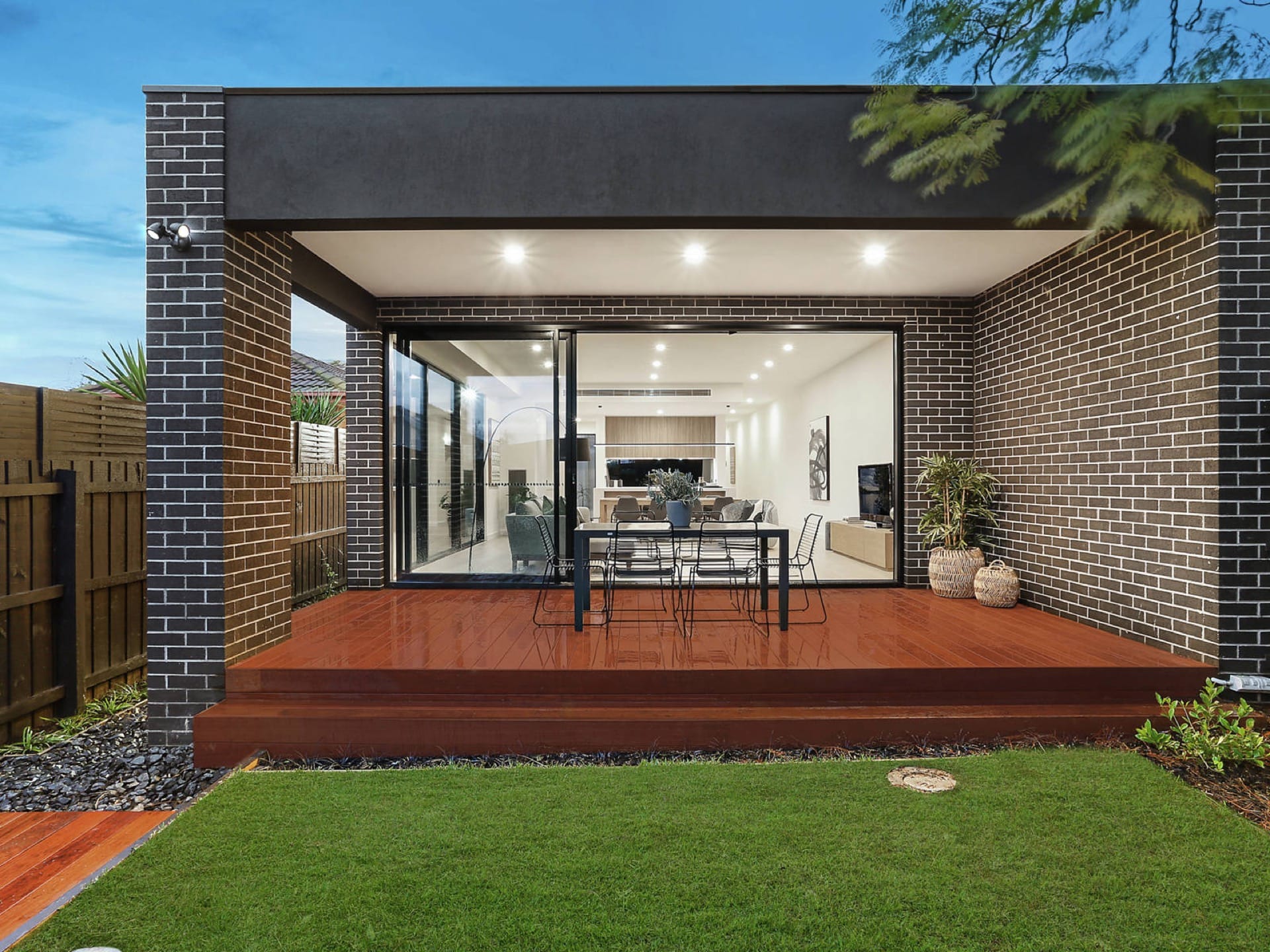 Mountview Road — 19