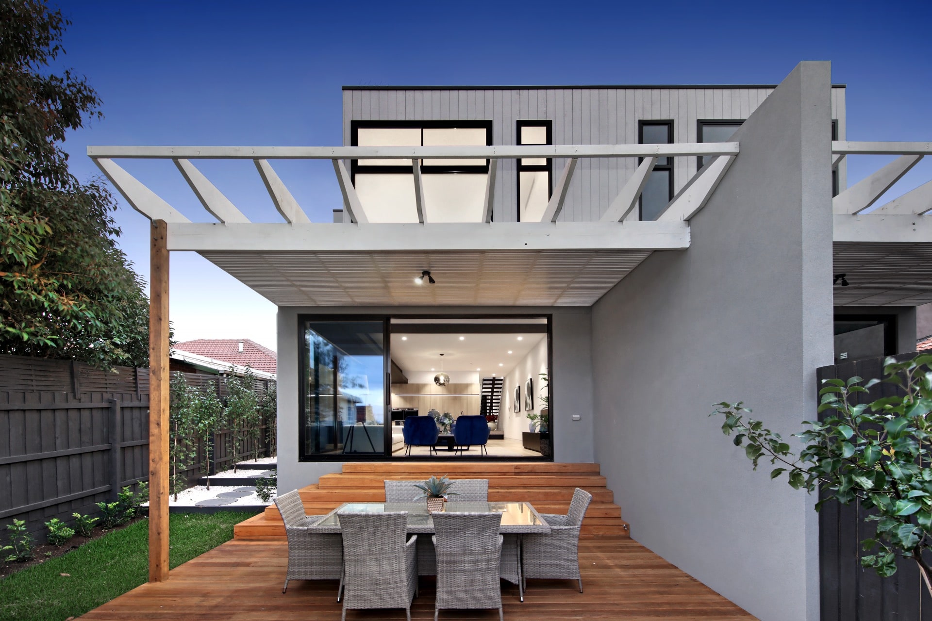 7 Norman Avenue — 13